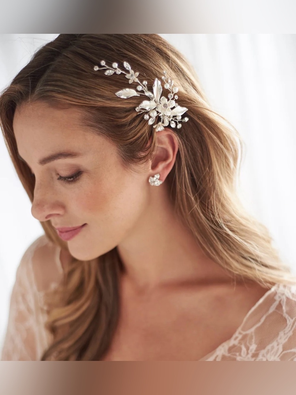 NWT Dareth Colburn Petite Pearl & Floral Clip